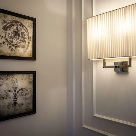 Lanzirotti Luxury *