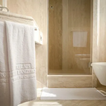 Lanzirotti Luxury Villa *