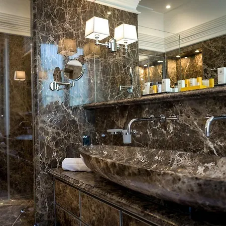 Lanzirotti Luxury Villa