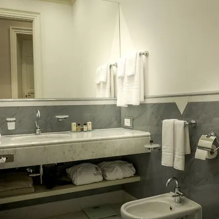 Lanzirotti Luxury Villa *